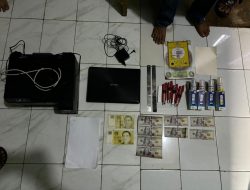 Polda Metro Jaya Tangkap 2 Orang Pengedar Uang Dollar  Palsu, Ribuan Lembar Dollar Disita