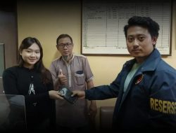 Respon Cepat Polsek Grogol Petamburan Bantu Kembalikan Handphone Warga yang Tertinggal di Mall Wilayah Tanjung Duren.
