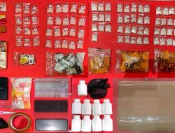 Satresnarkoba Polres Nganjuk Gagalkan Peredaran Sabu dan Pil Dobel L, Pemuda Prambon Diamankan