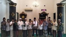Kapolsek Sawahan Kompol Muljono Khutbah Jumat di Masjid Jami’ Tanbihul Ghafilin