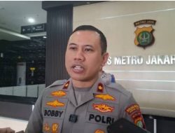 Seorang Pria Diamankan Polsek Taman Sari Setelah Jambret Turis Asing Di Kota Tua