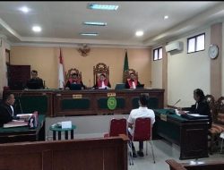 Pengadilan Negeri Mempawah Menggelar Sidang Kasus Dugaan Oli Palsu,Yang Menyeret Edy Mulyadi Sebagai Korban Penipuan Dari Jaringan Pemasok PT. DAB