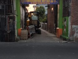 Beras Bantuan Pemerintah Diduga Disalahgunakan: Warga Surabaya Dipaksa Bayar Rp30.000 Saat Pengambilan