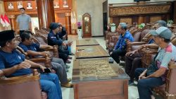 TRANS JATIM RUGIKAN RATUSAN SOPIR MIKROLET MALANG RAYA, DPRD ASYIK TIKTOKAN