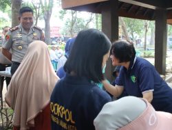 Siapkan Sarapan dan Cek Kesehatan Gratis di Taman Singha Merjosari, Polresta Malang Kota Jemput Bola Layani Warga